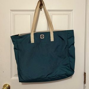 Walker Family Goods Valley Tote in Forest